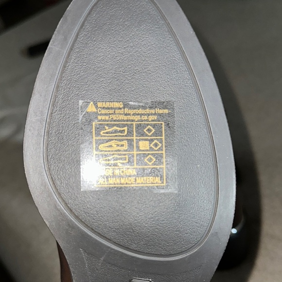 Brown Ankle Booties with Side Zippers - Picture 4 of 5